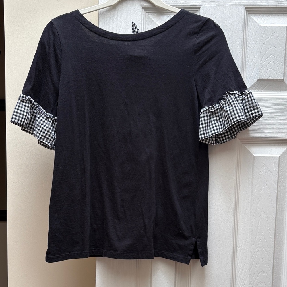 2/$10 Talbots Black Top w/ Gingham Ruffle Sleeves Tie back of neck medium petit